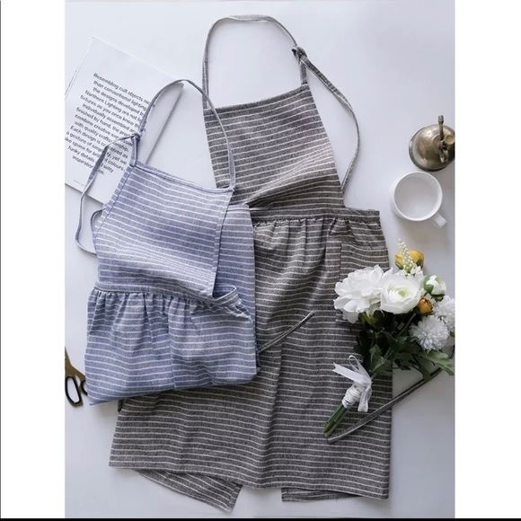 NWT Cotton Aprons Gift Ideas+A thicker Denim feel Fabric+Brushed Ruby/Gray/Blue - Picture 2 of 8